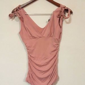 c UNIQUE BEBE XS ROSE COLORED TOP USA